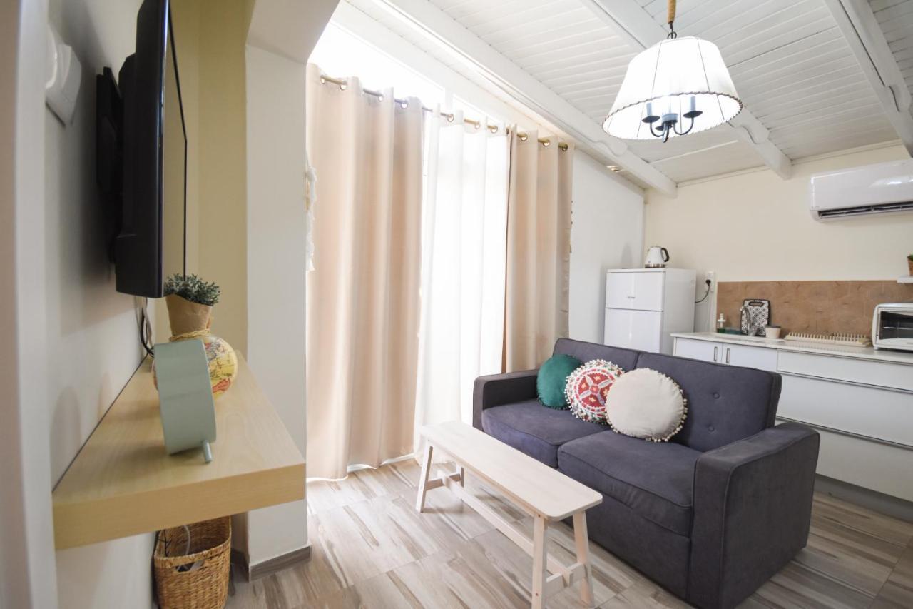 Sunshine Suite Boutique Only 5 Min Walk To The Beach - By Seaelo Ejlat Zewnętrze zdjęcie